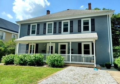 173 Cypress St, Newton, Massachusetts 02459, 2 Bedrooms Bedrooms, 5 Rooms Rooms,1 BathroomBathrooms,Residential Lease,For Rent,Cypress St,73134621