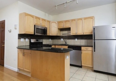 11 Bartlett Place, Boston, Massachusetts 02113, 1 Bedroom Bedrooms, 2 Rooms Rooms,1 BathroomBathrooms,Residential Lease,For Rent,Bartlett Place,73136859