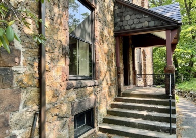 242 Walnut St, Brookline, Massachusetts 02445, 6 Bedrooms Bedrooms, 11 Rooms Rooms,3 BathroomsBathrooms,Residential Lease,For Rent,Walnut St,73118729