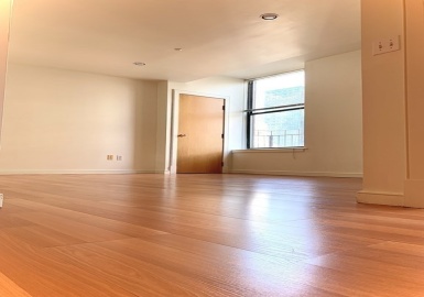 131 Tremont Street, Boston, Massachusetts 02111, 1 Bedroom Bedrooms, 2 Rooms Rooms,1 BathroomBathrooms,Residential Lease,For Rent,Tremont Street,73131673