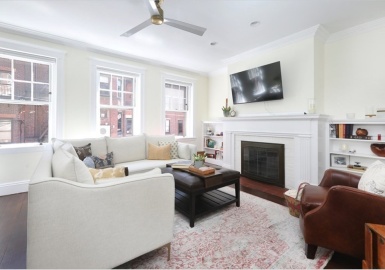 250 Commonwealth Ave, Boston, Massachusetts 02116, 1 Bedroom Bedrooms, 4 Rooms Rooms,1 BathroomBathrooms,Residential Lease,For Rent,Commonwealth Ave,73131090