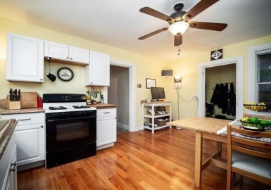 11 Eliot Street, Somerville, Massachusetts 02143, 3 Bedrooms Bedrooms, 6 Rooms Rooms,1 BathroomBathrooms,Residential Lease,For Rent,Eliot Street,73120001
