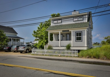 81 Northern Blvd, Newbury, Massachusetts 01951, 3 Bedrooms Bedrooms, 6 Rooms Rooms,2 BathroomsBathrooms,Residential Lease,For Rent,Northern Blvd,73135938