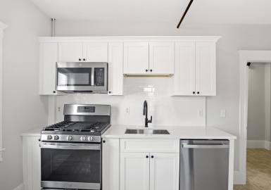 402 Neponset Ave, Boston, Massachusetts 02122, 2 Bedrooms Bedrooms, 4 Rooms Rooms,1 BathroomBathrooms,Residential Lease,For Rent,Neponset Ave,73084946