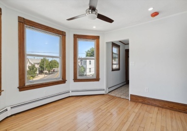 3 Orchard Street, Revere, Massachusetts 02151, 2 Bedrooms Bedrooms, 5 Rooms Rooms,1 BathroomBathrooms,Residential Lease,For Rent,Orchard Street,73119140