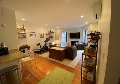 174 Newbury Street, Boston, Massachusetts 02215, 1 Bedroom Bedrooms, 2 Rooms Rooms,1 BathroomBathrooms,Residential Lease,For Rent,Newbury Street,73109194