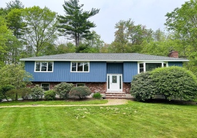 11 Delphi Circle, Andover, Massachusetts 01810, 4 Bedrooms Bedrooms, 8 Rooms Rooms,3 BathroomsBathrooms,Residential Lease,For Rent,Delphi Circle,73115135