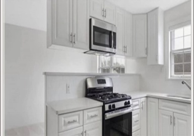 200 Bedford, Woburn, Massachusetts 01801, 1 Bedroom Bedrooms, 4 Rooms Rooms,1 BathroomBathrooms,Residential Lease,For Rent,Bedford,73124308