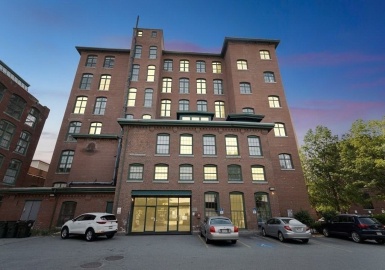 200 Market Street, Lowell, Massachusetts 01852, 2 Bedrooms Bedrooms, 5 Rooms Rooms,1.5 BathroomsBathrooms,Residential Lease,For Rent,Market Street,73112456