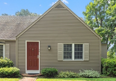 70 South Rd, Holden, Massachusetts 01520, 1 Bedroom Bedrooms, 4 Rooms Rooms,1 BathroomBathrooms,Residential Lease,For Rent,South Rd,73135884