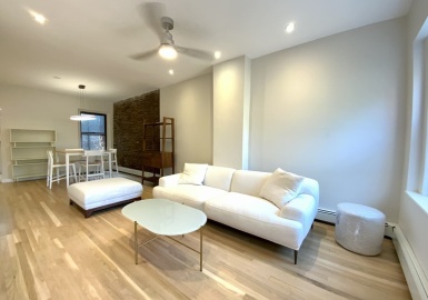 43 Irving Street, Boston, Massachusetts 02114, 2 Bedrooms Bedrooms, 5 Rooms Rooms,1 BathroomBathrooms,Residential Lease,For Rent,Irving Street,73134138