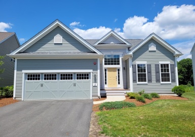 13 Walnut Way, Hopkinton, Massachusetts 01748, 2 Bedrooms Bedrooms, 7 Rooms Rooms,2.5 BathroomsBathrooms,Residential Lease,For Rent,Walnut Way,73132330