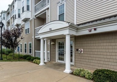 170 Clocktower Dr, Waltham, Massachusetts 02452, 2 Bedrooms Bedrooms, 4 Rooms Rooms,1 BathroomBathrooms,Residential Lease,For Rent,Clocktower Dr,73135853