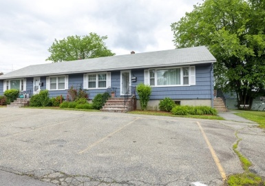 26 Bunkerhill St, North Andover, Massachusetts 01845, 2 Bedrooms Bedrooms, 6 Rooms Rooms,2 BathroomsBathrooms,Residential Lease,For Rent,Bunkerhill St,73130699