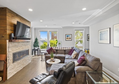 333 W 3rd St, Boston, Massachusetts 02127, 3 Bedrooms Bedrooms, 5 Rooms Rooms,2.5 BathroomsBathrooms,Residential Lease,For Rent,W 3rd St,73131211