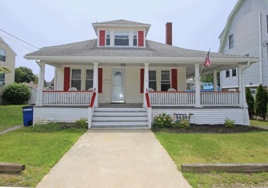 6 Warren Street, Hull, Massachusetts 02045, 1 Bedroom Bedrooms, 5 Rooms Rooms,1 BathroomBathrooms,Residential Lease,For Rent,Warren Street,73132923