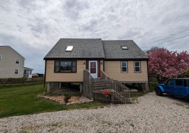 230 Sconticut Neck Rd, Fairhaven, Massachusetts 02719, 3 Bedrooms Bedrooms, 7 Rooms Rooms,2 BathroomsBathrooms,Residential Lease,For Rent,Sconticut Neck Rd,73236148