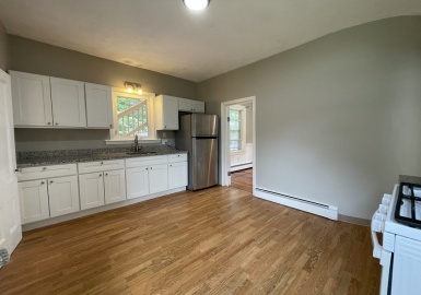 25 Glenwood Avenue, Winchester, Massachusetts 01890, 1 Bedroom Bedrooms, 4 Rooms Rooms,1 BathroomBathrooms,Residential Lease,For Rent,Glenwood Avenue,73141225
