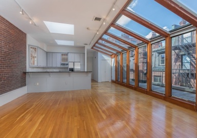 167 Marlborough St, Boston, Massachusetts 02116, 2 Bedrooms Bedrooms, 4 Rooms Rooms,2 BathroomsBathrooms,Residential Lease,For Rent,Marlborough St,73128025