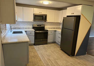 89 Pleasant St, Medfield, Massachusetts 02052, 1 Bedroom Bedrooms, 3 Rooms Rooms,1 BathroomBathrooms,Residential Lease,For Rent,Pleasant St,73139925