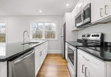 49 Milwood St, Boston, Massachusetts 02124, 3 Bedrooms Bedrooms, 6 Rooms Rooms,2 BathroomsBathrooms,Residential Lease,For Rent,Milwood St,73120334