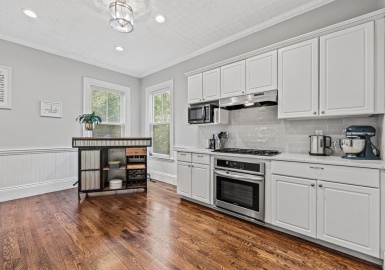 65 Church Street, Winchester, Massachusetts 01890, 5 Bedrooms Bedrooms, 9 Rooms Rooms,3.5 BathroomsBathrooms,Residential Lease,For Rent,Church Street,73117896