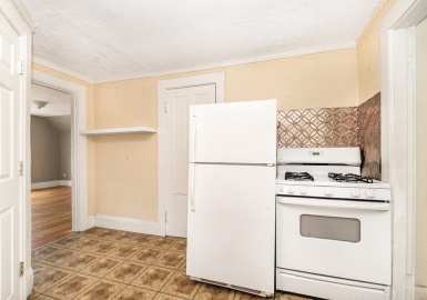 14-16 Edith Avenue, Everett, Massachusetts 02149, 2 Bedrooms Bedrooms, 4 Rooms Rooms,1 BathroomBathrooms,Residential Lease,For Rent,Edith Avenue,73096271