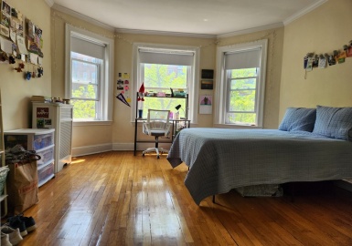 55 Thatcher St, Brookline, Massachusetts 02446, 3 Bedrooms Bedrooms, 6 Rooms Rooms,1 BathroomBathrooms,Residential Lease,For Rent,Thatcher St,73112929