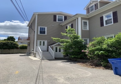 18 Munroe, Waltham, Massachusetts 02453, 2 Bedrooms Bedrooms, 3 Rooms Rooms,1 BathroomBathrooms,Residential Lease,For Rent,Munroe,73120121