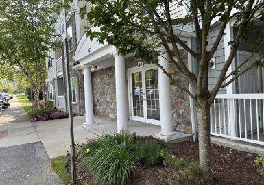 57 Augustus Ct., Reading, Massachusetts 01867, 1 Bedroom Bedrooms, 4 Rooms Rooms,1 BathroomBathrooms,Residential Lease,For Rent,Augustus Ct.,73131797