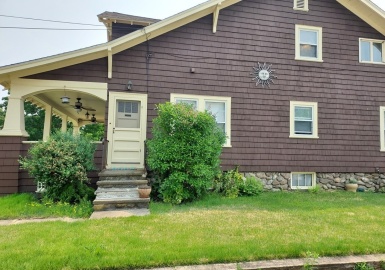 131 Hartwell Ave, Southbridge, Massachusetts 01550, 2 Bedrooms Bedrooms, 6 Rooms Rooms,1 BathroomBathrooms,Residential Lease,For Rent,Hartwell Ave,73121287