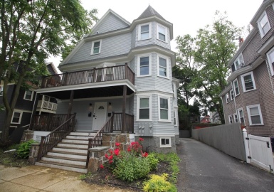31 Harlem St, Boston, Massachusetts 02121, 4 Bedrooms Bedrooms, 8 Rooms Rooms,2.5 BathroomsBathrooms,Residential Lease,For Rent,Harlem St,73136432