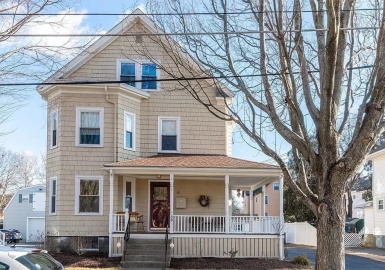 38 Emerson St., Wakefield, Massachusetts 01880, 1 Bedroom Bedrooms, 3 Rooms Rooms,1 BathroomBathrooms,Residential Lease,For Rent,Emerson St.,73135335