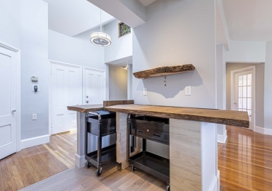 56 Hawes Street, Brookline, Massachusetts 02446, 2 Bedrooms Bedrooms, 7 Rooms Rooms,2 BathroomsBathrooms,Residential Lease,For Rent,Hawes Street,73099093
