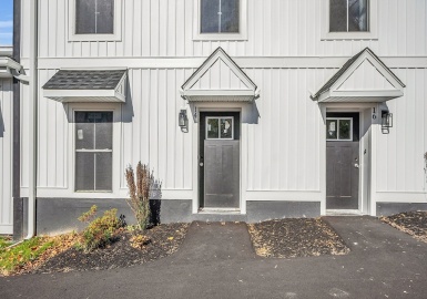50 Frankfort Street, Fitchburg, Massachusetts 01420, 2 Bedrooms Bedrooms, 4 Rooms Rooms,2.5 BathroomsBathrooms,Residential,For Sale,Frankfort Commons,Frankfort Street,73236075