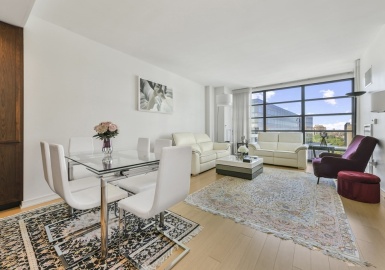 580 Washington Street, Boston, Massachusetts 02111, 2 Bedrooms Bedrooms, 4 Rooms Rooms,2 BathroomsBathrooms,Residential Lease,For Rent,Washington Street,73142952
