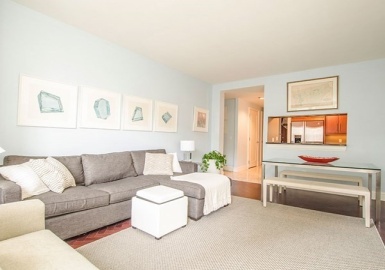 1 Charles St S, Boston, Massachusetts 02116, 1 Bedroom Bedrooms, 3 Rooms Rooms,1 BathroomBathrooms,Residential,For Sale,Charles St S,73074444