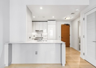 135 Seaport Boulevard, Boston, Massachusetts 02210, 1 Bedroom Bedrooms, 1 Room Rooms,1 BathroomBathrooms,Residential Lease,For Rent,Seaport Boulevard,73136210
