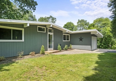25 Brook, Kingston, Massachusetts 02364, 3 Bedrooms Bedrooms, 6 Rooms Rooms,2 BathroomsBathrooms,Residential,For Sale,Brook,73125752