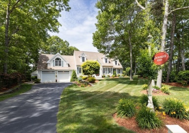 37 Cedar Oaks Dr, Plymouth, Massachusetts 02360, 4 Bedrooms Bedrooms, 8 Rooms Rooms,2.5 BathroomsBathrooms,Residential,For Sale,Cedar Oaks Dr,73125295