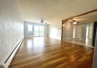 15 Main St, North Reading, Massachusetts 01864, 2 Bedrooms Bedrooms, 4 Rooms Rooms,1 BathroomBathrooms,Residential,For Sale,Main St,73124756