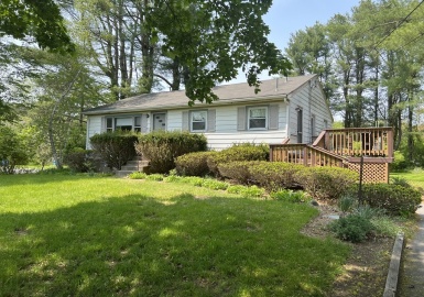 530 Crescent, East Bridgewater, Massachusetts 02333, 3 Bedrooms Bedrooms, 5 Rooms Rooms,1 BathroomBathrooms,Residential,For Sale,Crescent,73115262