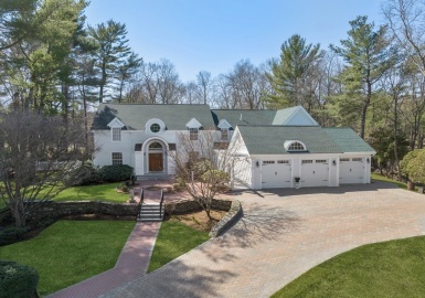 30 Hillcrest Rd, Weston, Massachusetts 02493, 5 Bedrooms Bedrooms, 13 Rooms Rooms,7.5 BathroomsBathrooms,Residential,For Sale,Hillcrest Rd,73083781