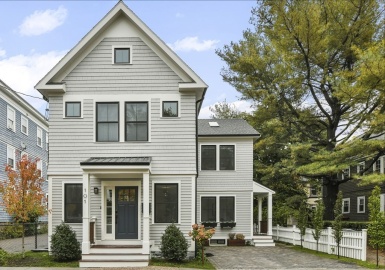 101 Montgomery, Cambridge, Massachusetts 02140, 4 Bedrooms Bedrooms, 14 Rooms Rooms,4 BathroomsBathrooms,Residential,For Sale,Montgomery,73097979