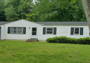 54 Greenwich Rd, Amherst, Massachusetts 01002, 4 Bedrooms Bedrooms, 8 Rooms Rooms,2 BathroomsBathrooms,Residential,For Sale,Greenwich Rd,73127571