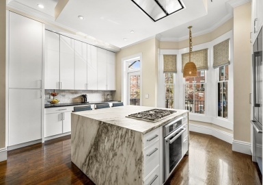 211 West Canton Street, Boston, Massachusetts 02116, 3 Bedrooms Bedrooms, 6 Rooms Rooms,3.5 BathroomsBathrooms,Residential,For Sale,West Canton Street,73105506