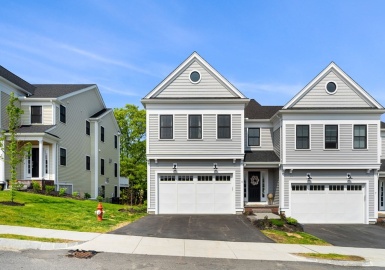 5 Bailey Pond Lane, Amesbury, Massachusetts 01913, 3 Bedrooms Bedrooms, 6 Rooms Rooms,2.5 BathroomsBathrooms,Residential,For Sale,Bailey Pond Lane,73115460