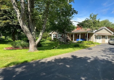 45 St. George, Brimfield, Massachusetts 01010, 3 Bedrooms Bedrooms, 6 Rooms Rooms,2 BathroomsBathrooms,Residential,For Sale,St. George,73131257