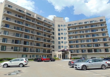 133 Commander Shea Blvd, Quincy, Massachusetts 02171, 1 Bedroom Bedrooms, 3 Rooms Rooms,1 BathroomBathrooms,Residential,For Sale,Commander Shea Blvd,73131217