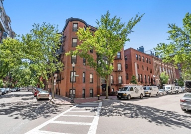 38-40 Saint Botolph St, Boston, Massachusetts 02116, 1 Bedroom Bedrooms, 3 Rooms Rooms,1 BathroomBathrooms,Residential,For Sale,Saint Botolph St,73120800